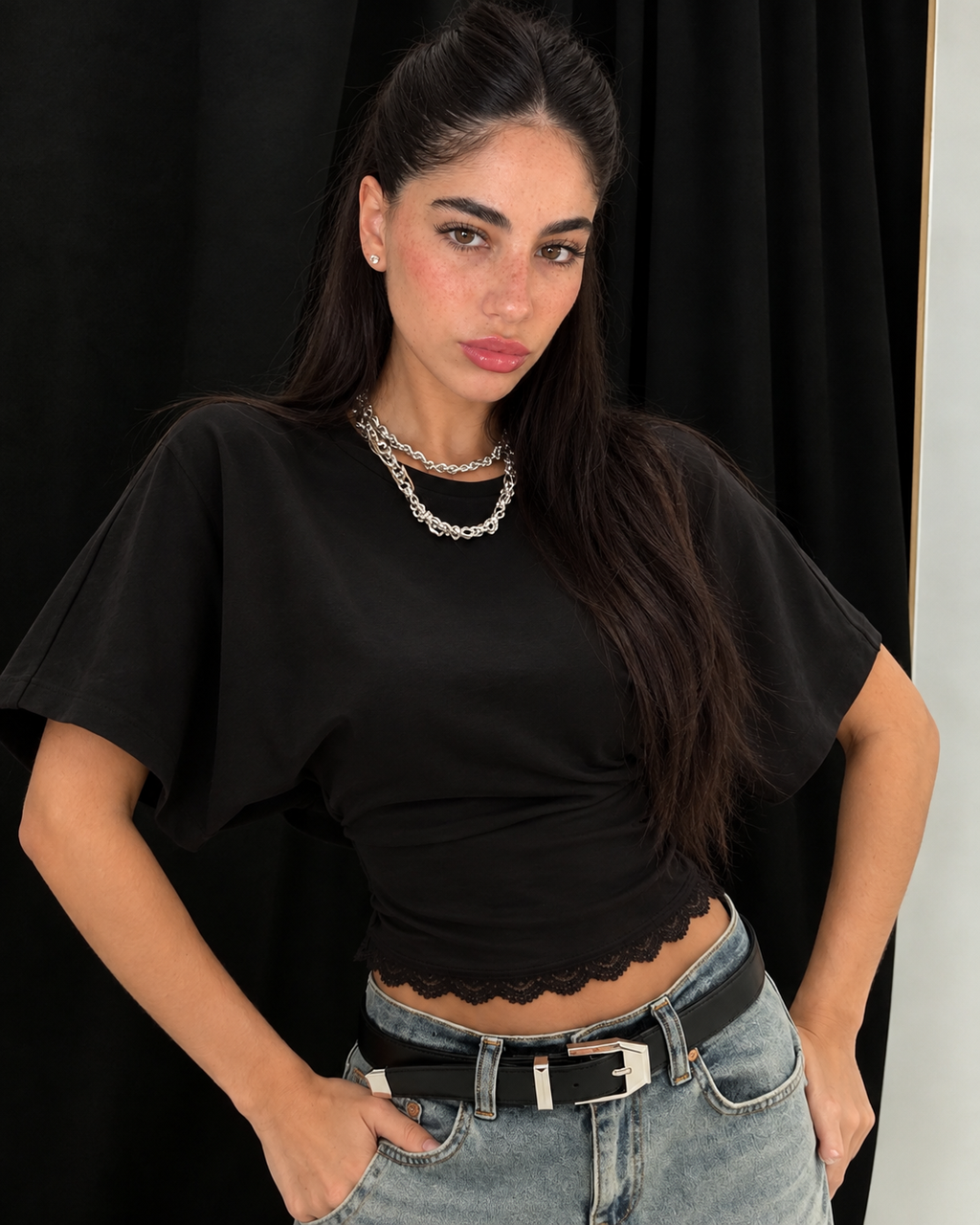 טופ תחרה דגם Aria