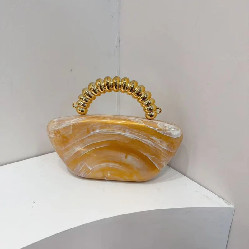 קלאץ' דגם Opal בצבע ענבר